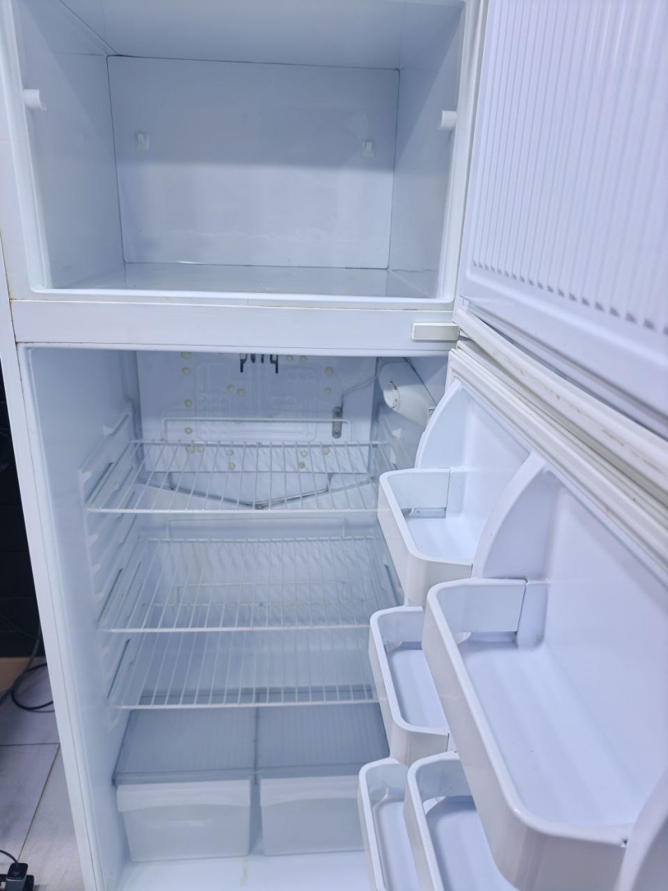 كود 8562
❄️ ثلاجة كريازي مستعملة
✅ شحن شركة بدون اي صيانة
✅ ضمان سنة بالسيريال