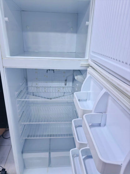 كود 8562
❄️ ثلاجة كريازي مستعملة
✅ شحن شركة بدون اي صيانة
✅ ضمان سنة بالسيريال