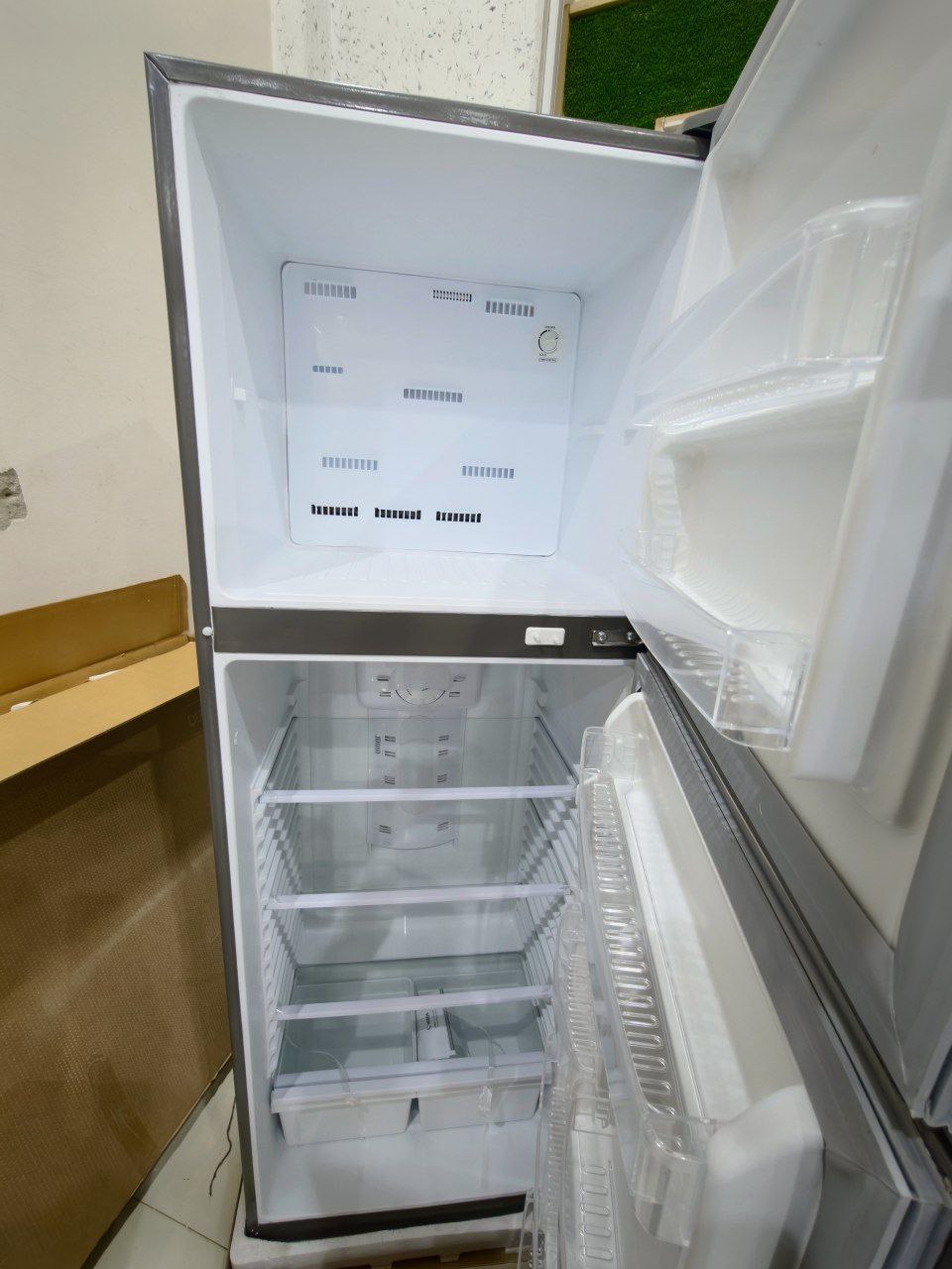 كود 6747
تلاجه  اللكترو استار 14جامبو 
نوفروست  فرز بالكترتونه
بدون اي ديفوهات 
ضمان معرض

الماركة: ELECTROSTAR
الموديل: ES338NF (NEW)
السعة: 340 لتر ≈ 12 قدم مكعب