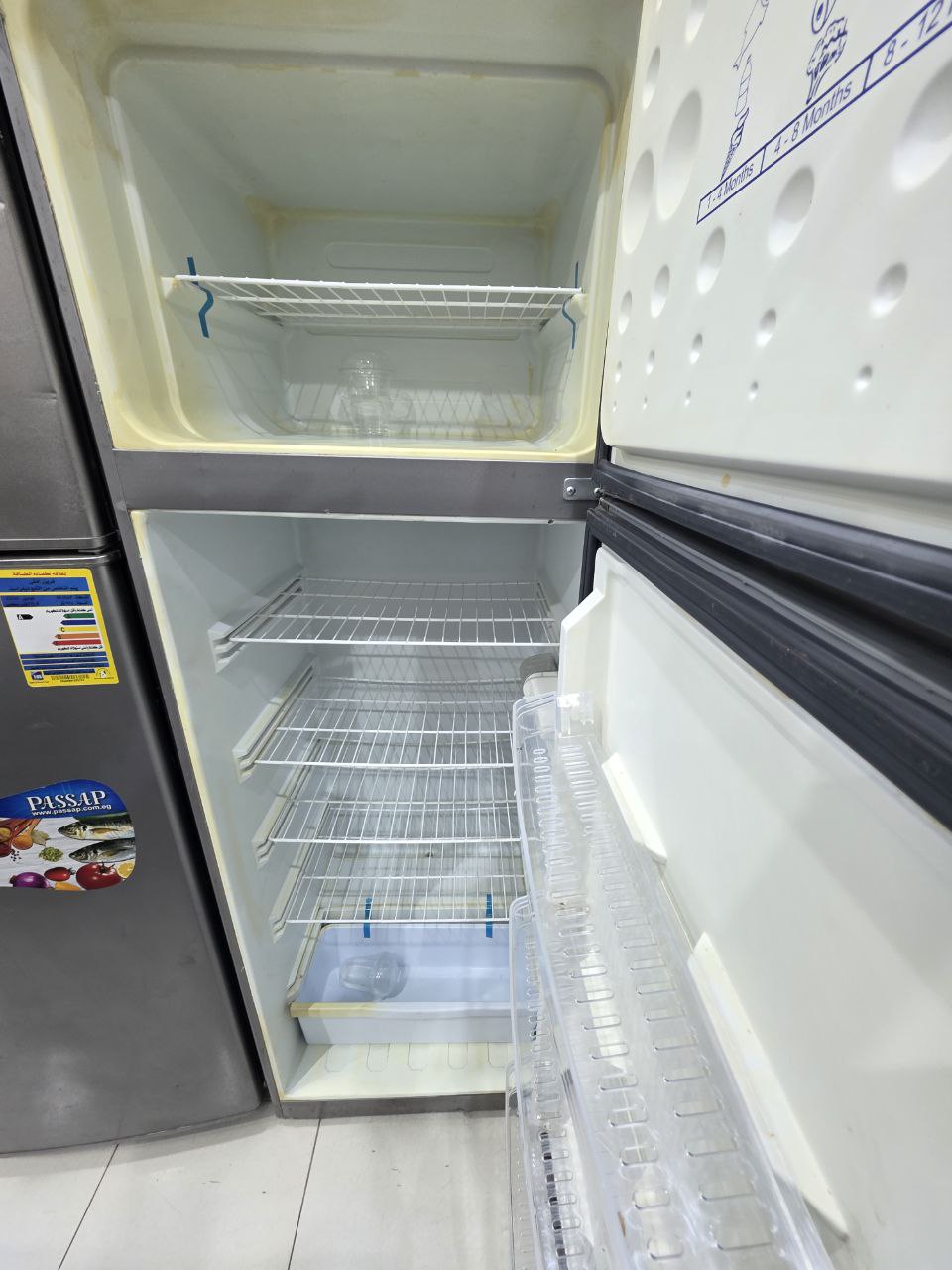 كود 5638

ثلاجة 
باساب 14 قدم دي فروست 
بموتور lg
فرز تاني