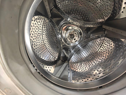 كود 3207
غسالة وايت ويل فول اتوماتيك بمجفف حاله جيده جدا استعمال خفيف 
7k